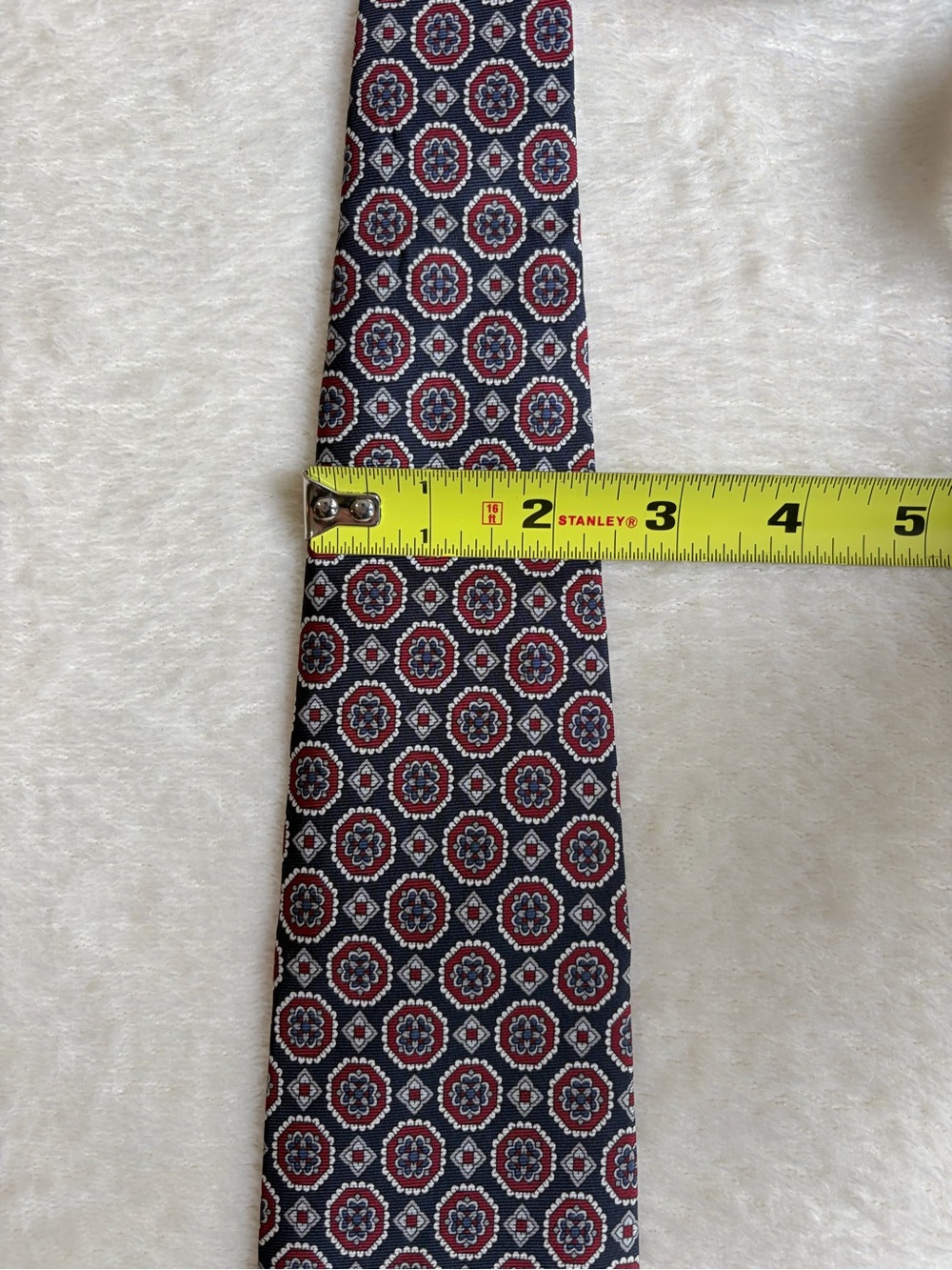 Vintage Bert Pulitzer Geometric Medallion Mens Necktie in Navy, Burgundy & White - Picture 3 of 7